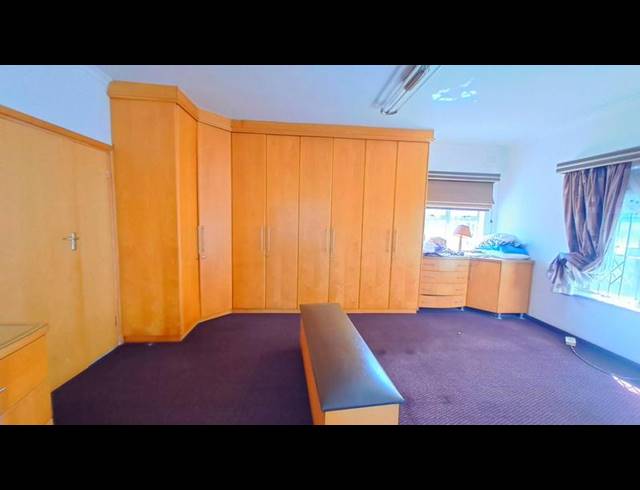 5 BEDROOM PROPERTY TO RENT IN BLUFF
